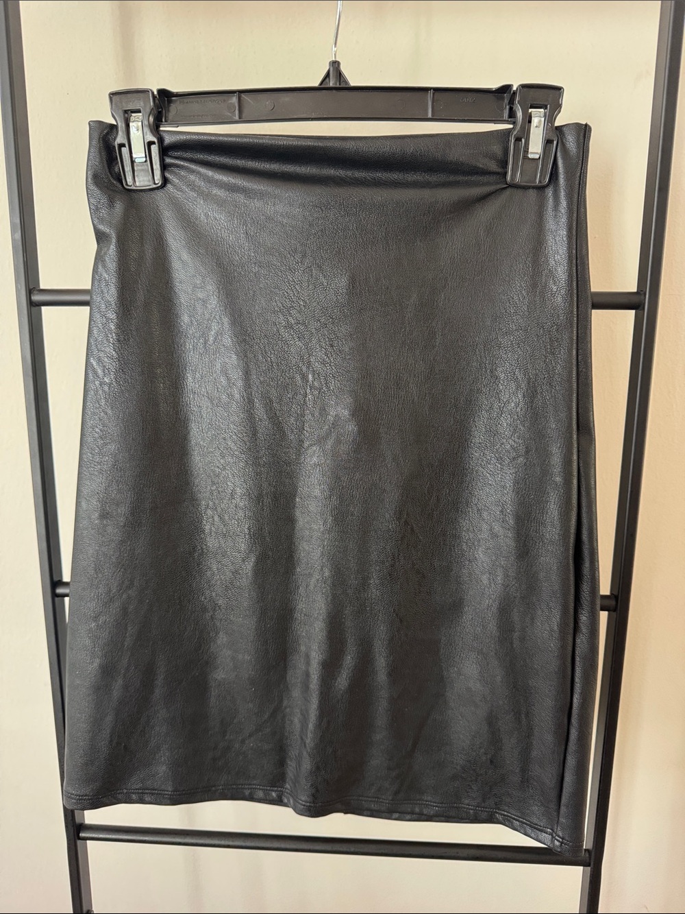Commando Leather Skirt Size M